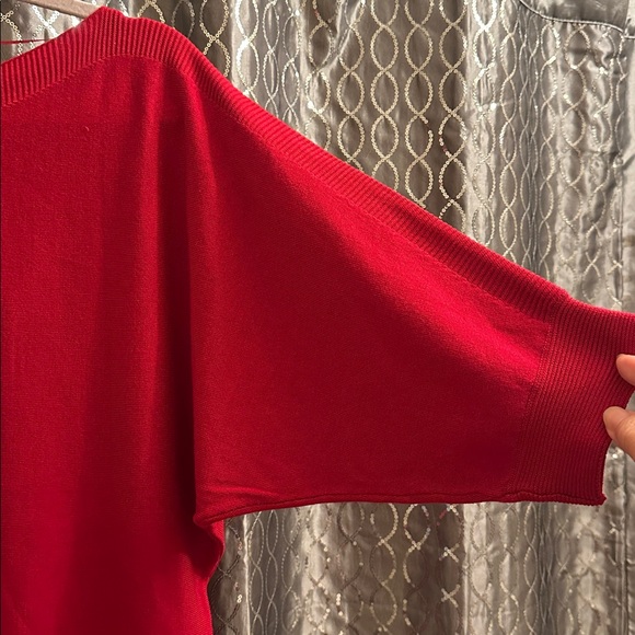 Vertigo Chic and Vibrant Red 1/2 Dolman-Sleeve Boat-Neck Knit Sweater Size S - Picture 5 of 11